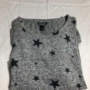 🌻3/$25 and 4.99 ship🌻 David Burton grey sweater